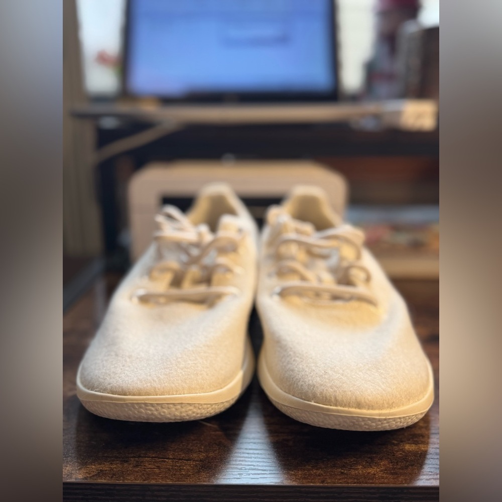 Allbirds Women's Wool Runner in Natural White - Size 9 - Picture 5 of 11